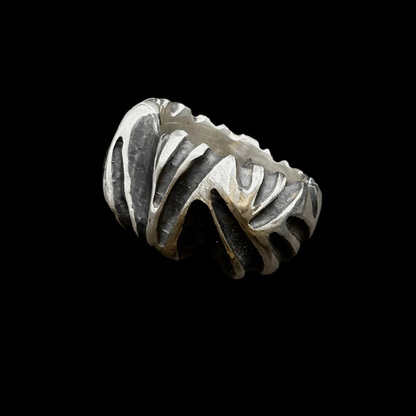 Curve Ring