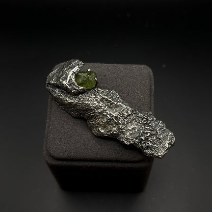 Oak Necklace .1 / Peridot