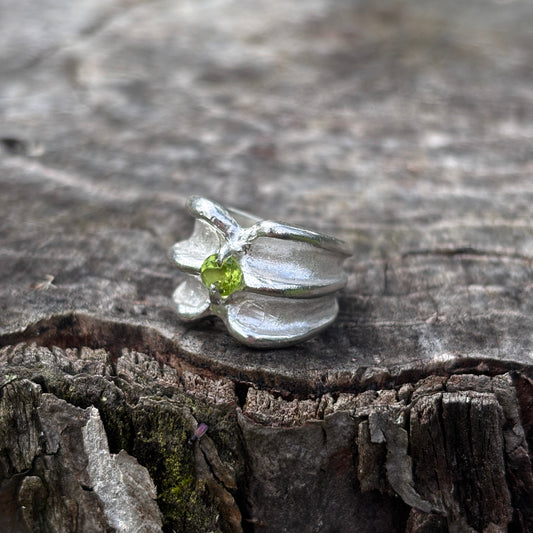 Spine Ring x Peridot